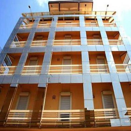 Hotel Crystal Palace Монтекатини-Терме Экстерьер фото